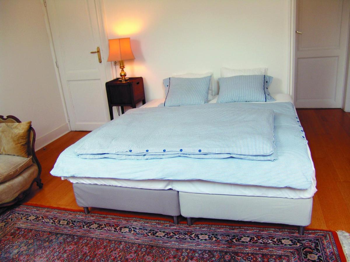 Louise Chatelain Suites Bruselas Exterior foto